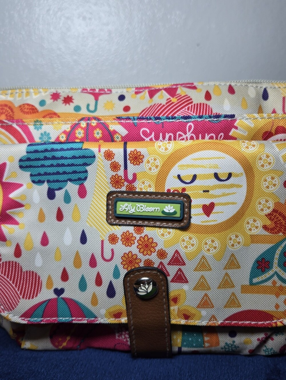 Lily Bloom YOU ARE  MY SUNSHINE Adjustable Crossbody Bag - Picture 3 of 11